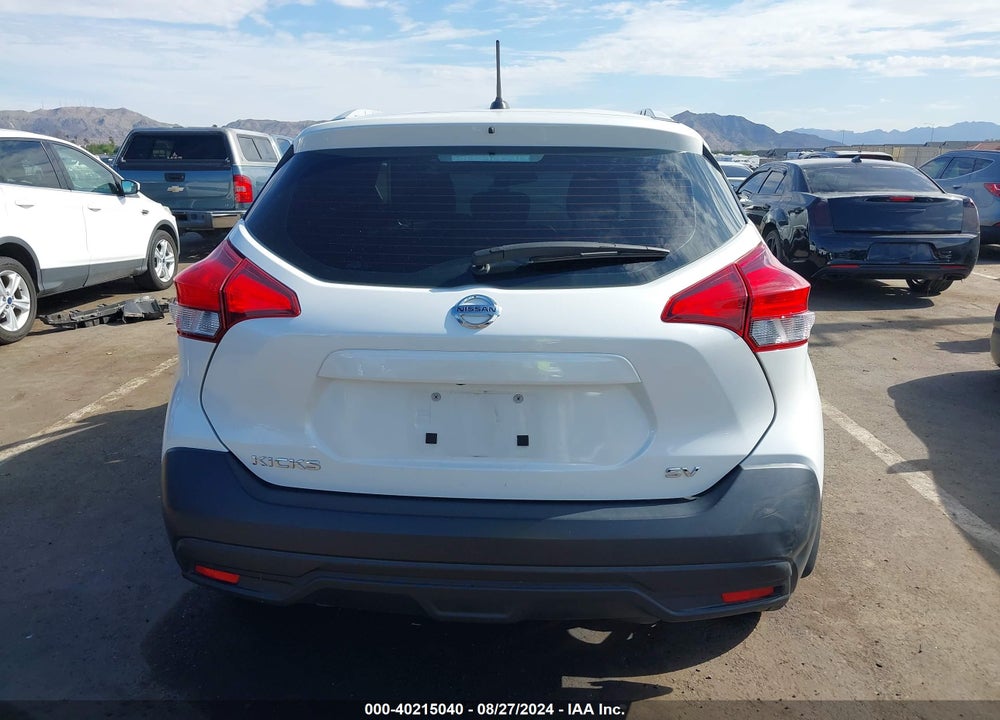 2018 NISSAN KICKS SV VIN: 3N1CP5CU2JL518137