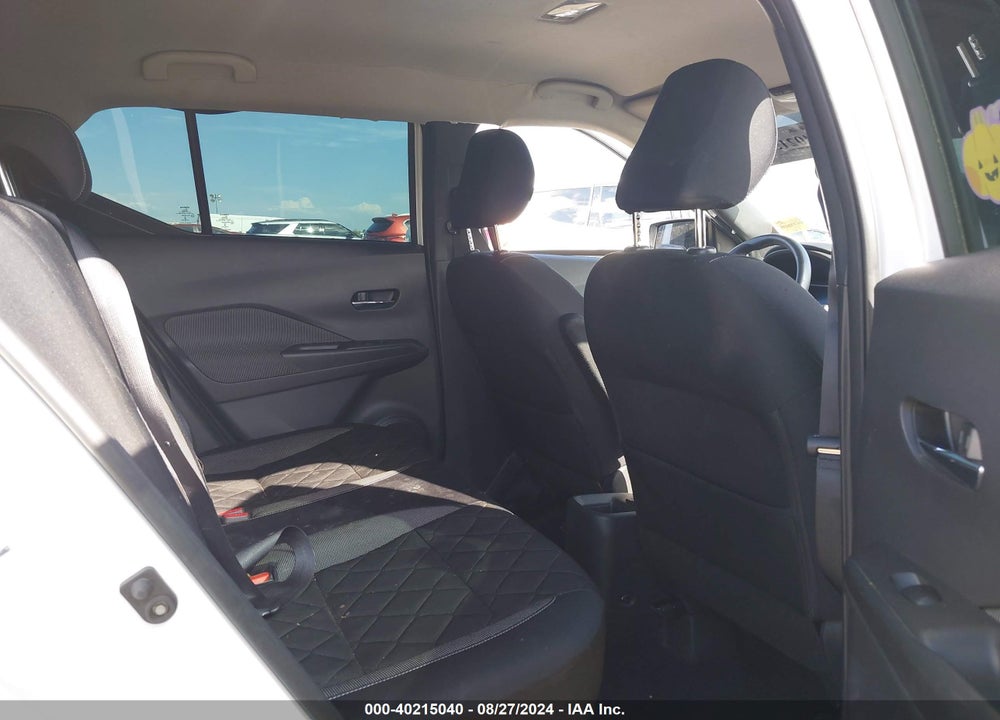 2018 NISSAN KICKS SV VIN: 3N1CP5CU2JL518137