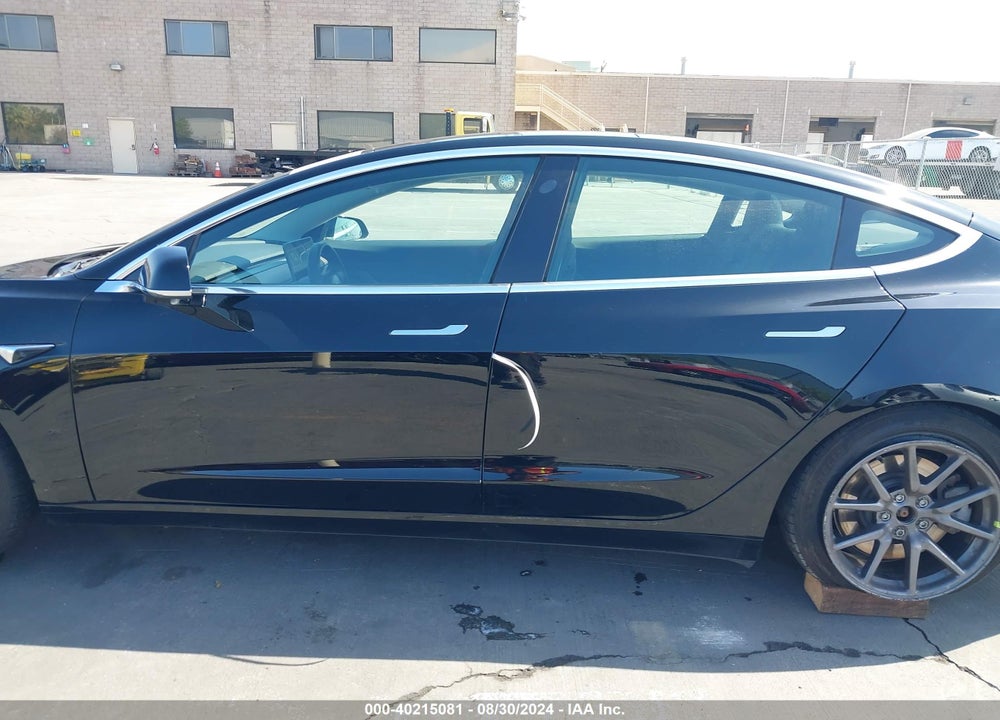 2018 TESLA MODEL 3 VIN: 5YJ3E1EA2JF171809
