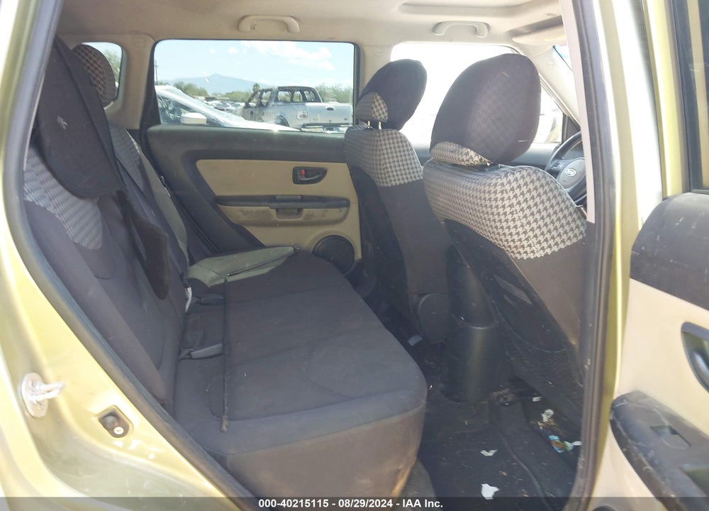 2011 KIA SOUL VIN: KNDJT2A26B7300787