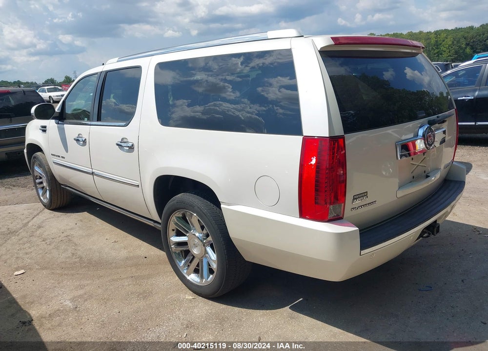 2011 CADILLAC ESCALADE ESV PLATINUM EDITION VIN: 1GYS3KEF2BR111456