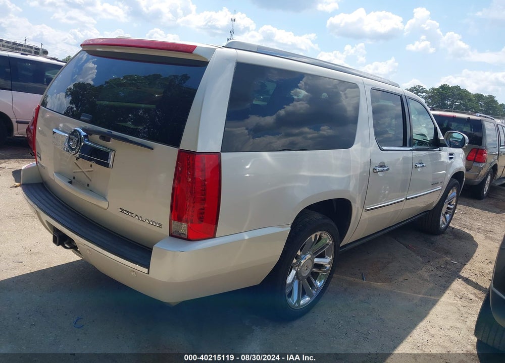 2011 CADILLAC ESCALADE ESV PLATINUM EDITION VIN: 1GYS3KEF2BR111456