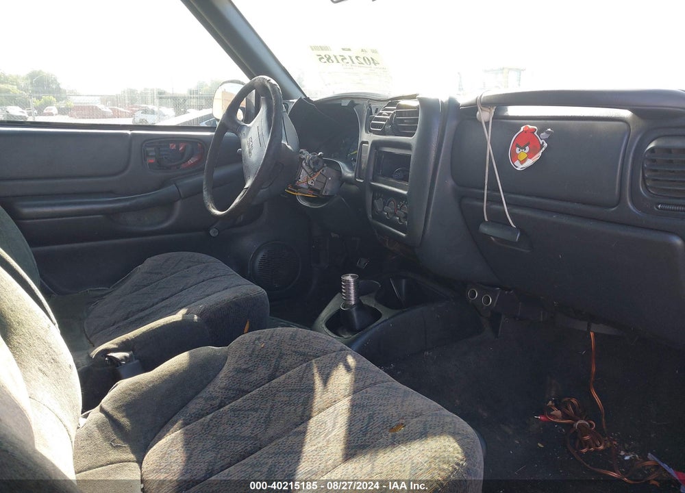 1998 GMC SONOMA SLS VIN: 1GTDT14XXWK520404