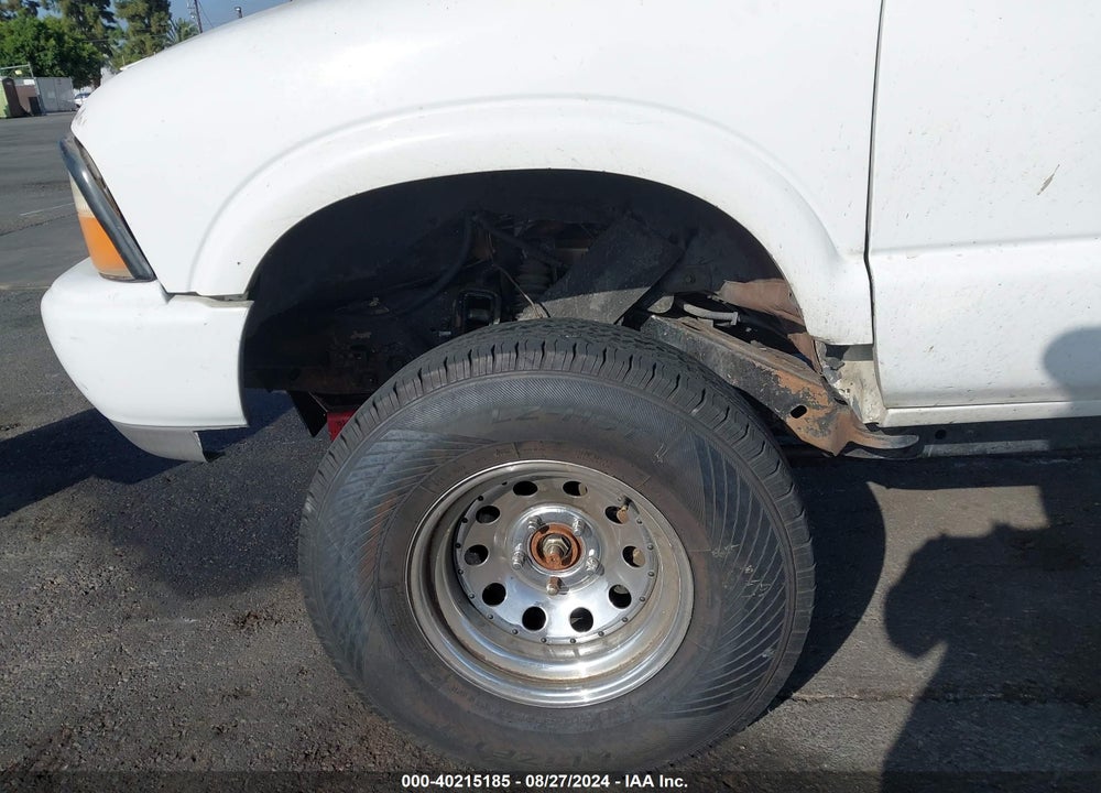 1998 GMC SONOMA SLS VIN: 1GTDT14XXWK520404