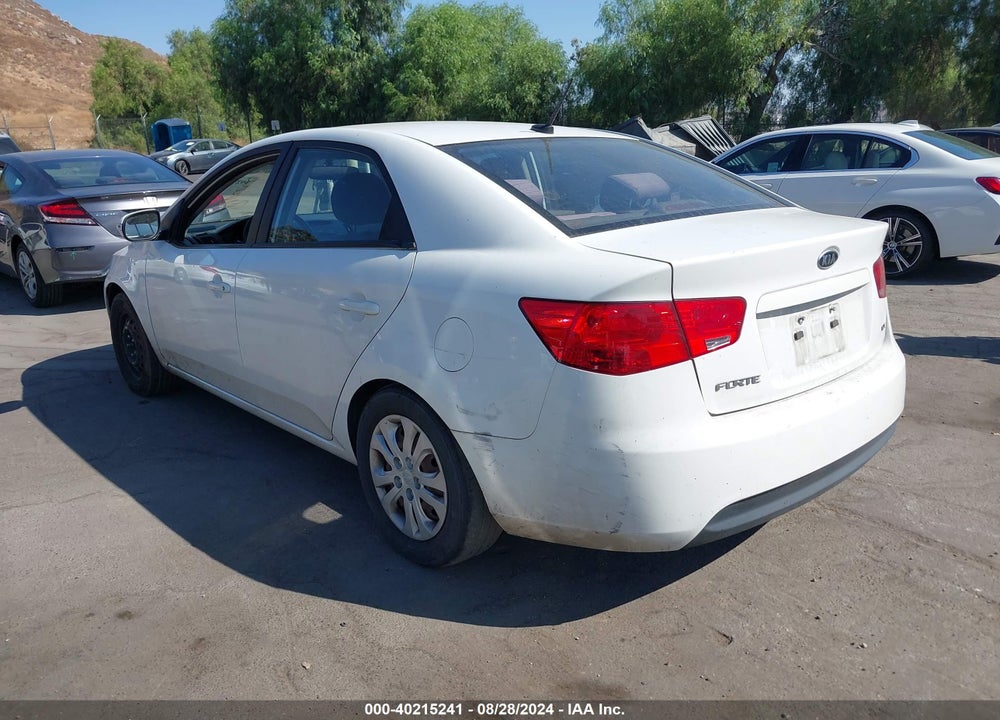2010 KIA FORTE EX VIN: KNAFU4A21A5808994