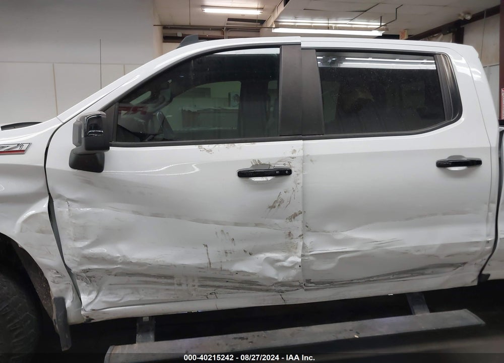 2021 CHEVROLET SILVERADO 1500 4WD SHORT BED LT TRAIL BOSS VIN: 1GCPYFED9MZ352615