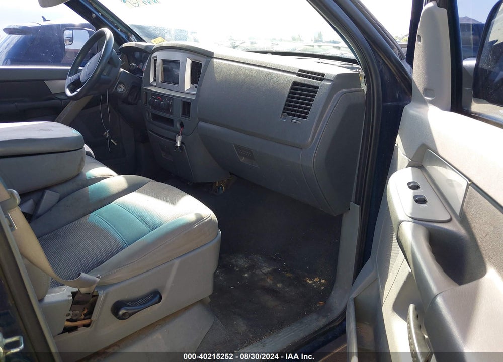 2007 DODGE RAM 1500 SLT VIN: 1D7HA18217J635203