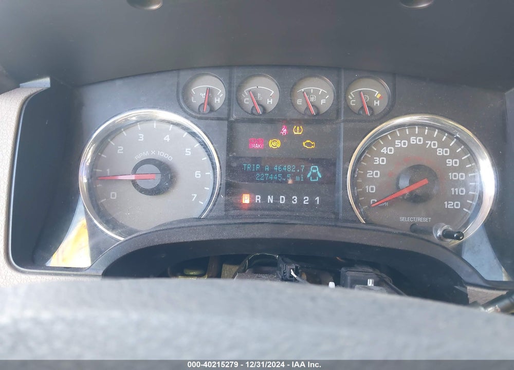 2010 FORD F-150 XLT VIN: 1FTEW1C85AKA32704