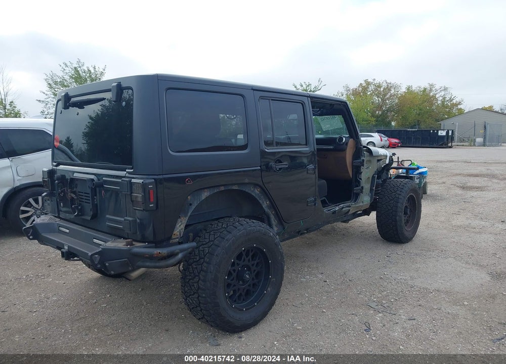 2015 JEEP WRANGLER UNLIMITED SAHARA VIN: 1C4HJWEG8FL770141