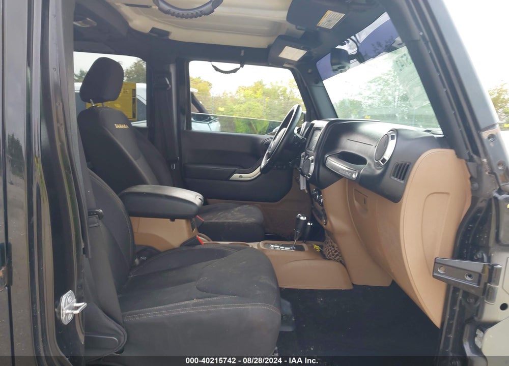 2015 JEEP WRANGLER UNLIMITED SAHARA VIN: 1C4HJWEG8FL770141