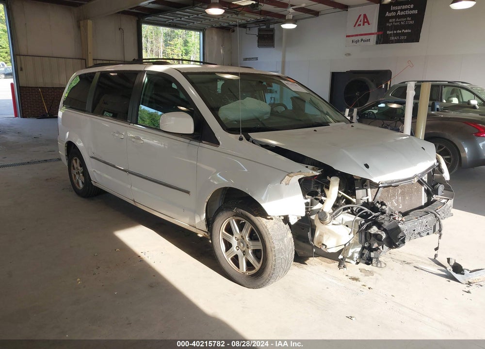 2010 CHRYSLER TOWN & COUNTRY TOURING VIN: 2A4RR5D1XAR305438