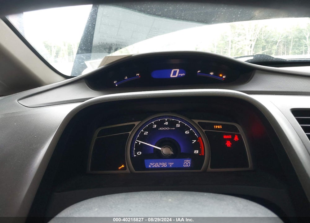 2010 HONDA CIVIC LX VIN: 2HGFA1E50AH539735