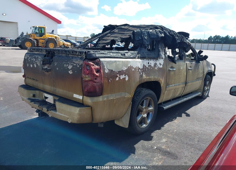 2013 CHEVROLET AVALANCHE LTZ VIN: 3GNTKGE70DG273129