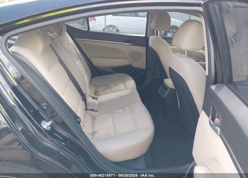2018 HYUNDAI ELANTRA SEL VIN: 5NPD84LF3JH375600