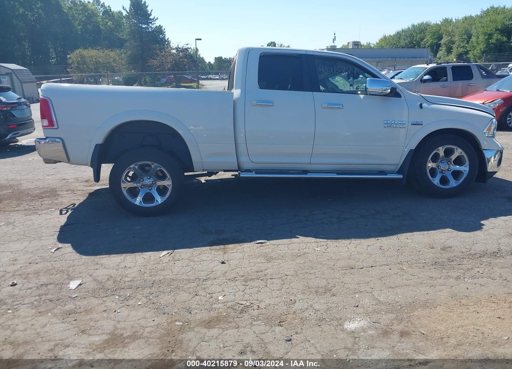 2017 RAM 1500 LAIE QUAD CAB 4X4 6'4 BOX VIN: 1C6RR7JT5HS760642