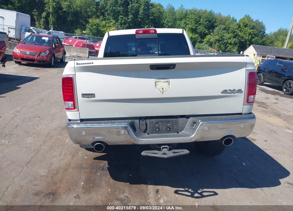 2017 RAM 1500 LAIE QUAD CAB 4X4 6'4 BOX VIN: 1C6RR7JT5HS760642