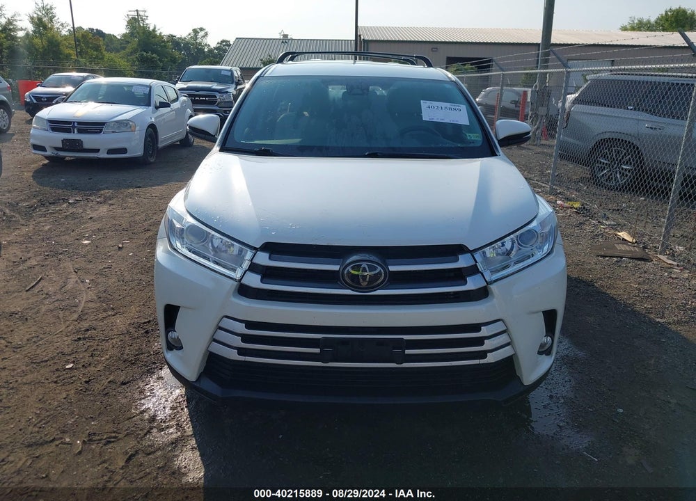 2019 TOYOTA HIGHLANDER LE PLUS VIN: 5TDBZRFH2KS969234