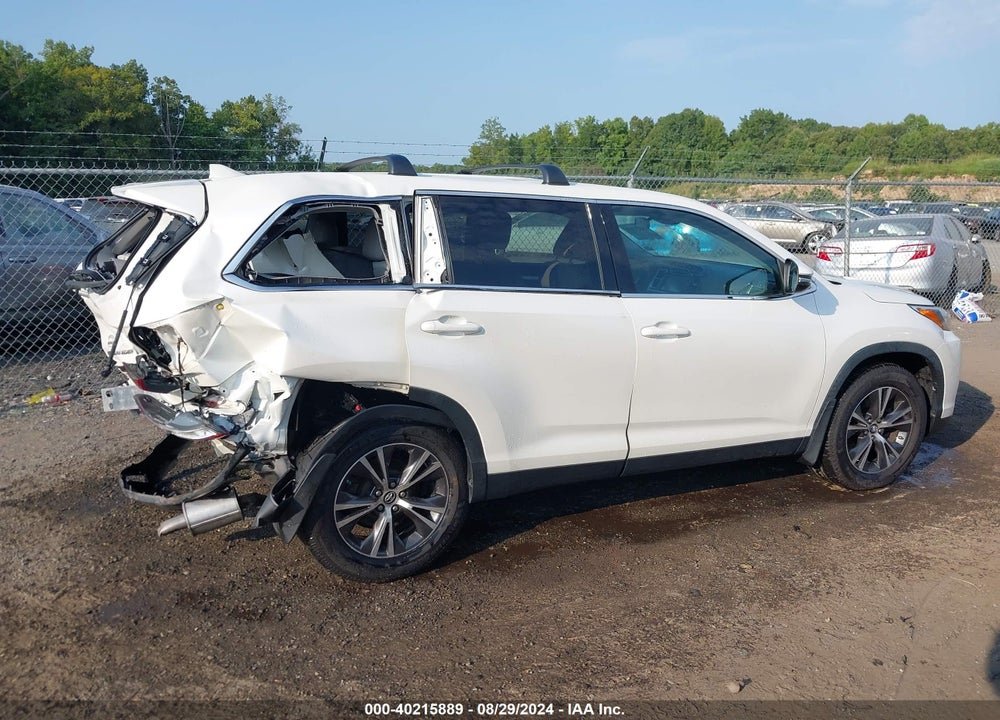 2019 TOYOTA HIGHLANDER LE PLUS VIN: 5TDBZRFH2KS969234