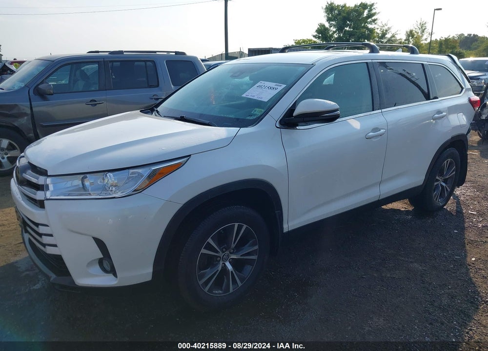 2019 TOYOTA HIGHLANDER LE PLUS VIN: 5TDBZRFH2KS969234