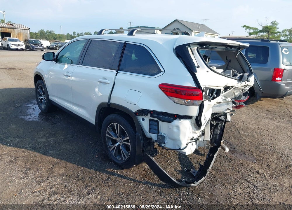 2019 TOYOTA HIGHLANDER LE PLUS VIN: 5TDBZRFH2KS969234