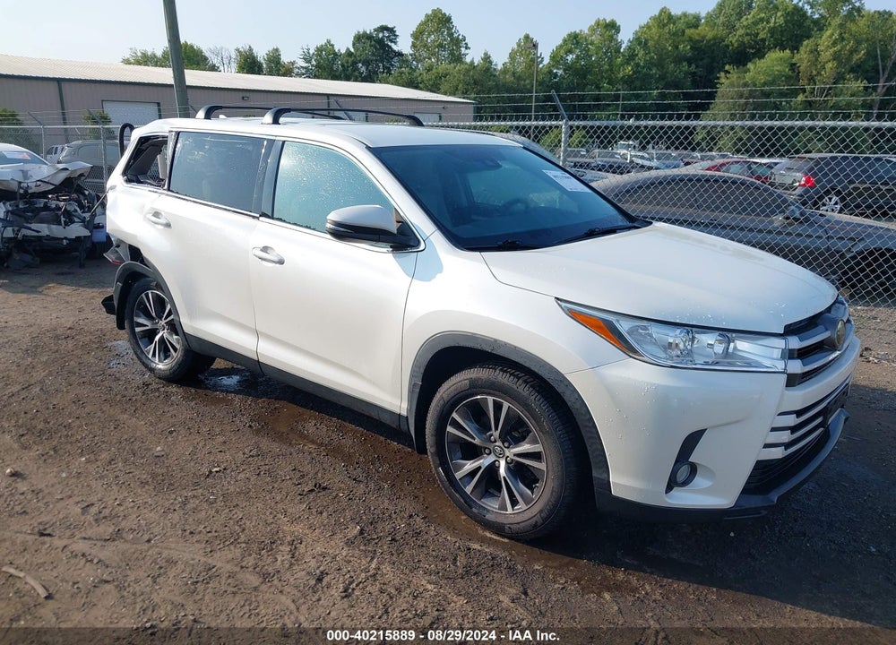 2019 TOYOTA HIGHLANDER LE PLUS VIN: 5TDBZRFH2KS969234