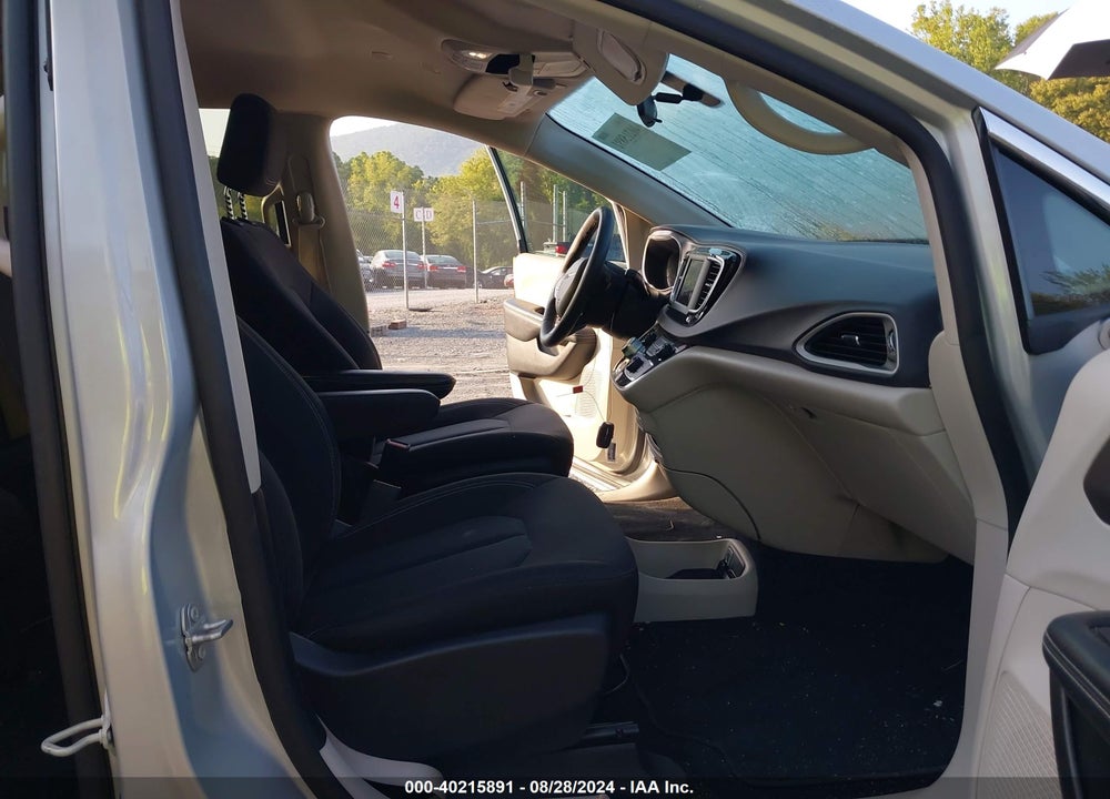 2022 CHRYSLER VOYAGER LX VIN: 2C4RC1CG8NR213238