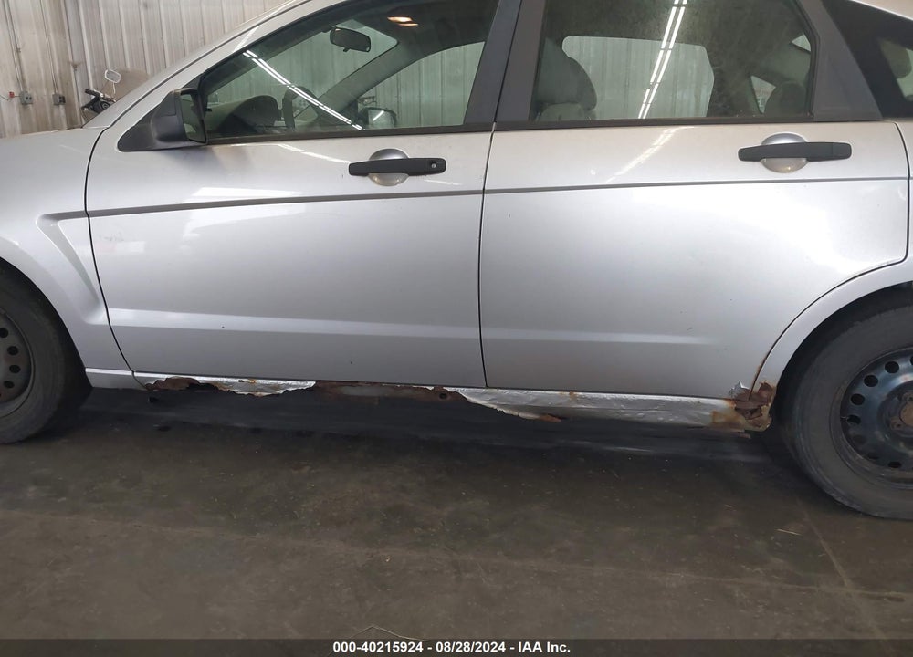 2009 FORD FOCUS S VIN: 1FAHP34N29W111865