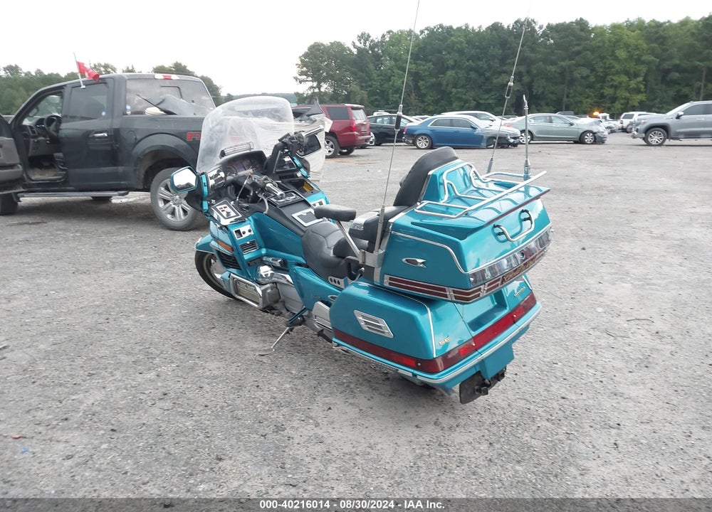 1992 HONDA GL1500 SE VIN: 1HFSC2237NA400194