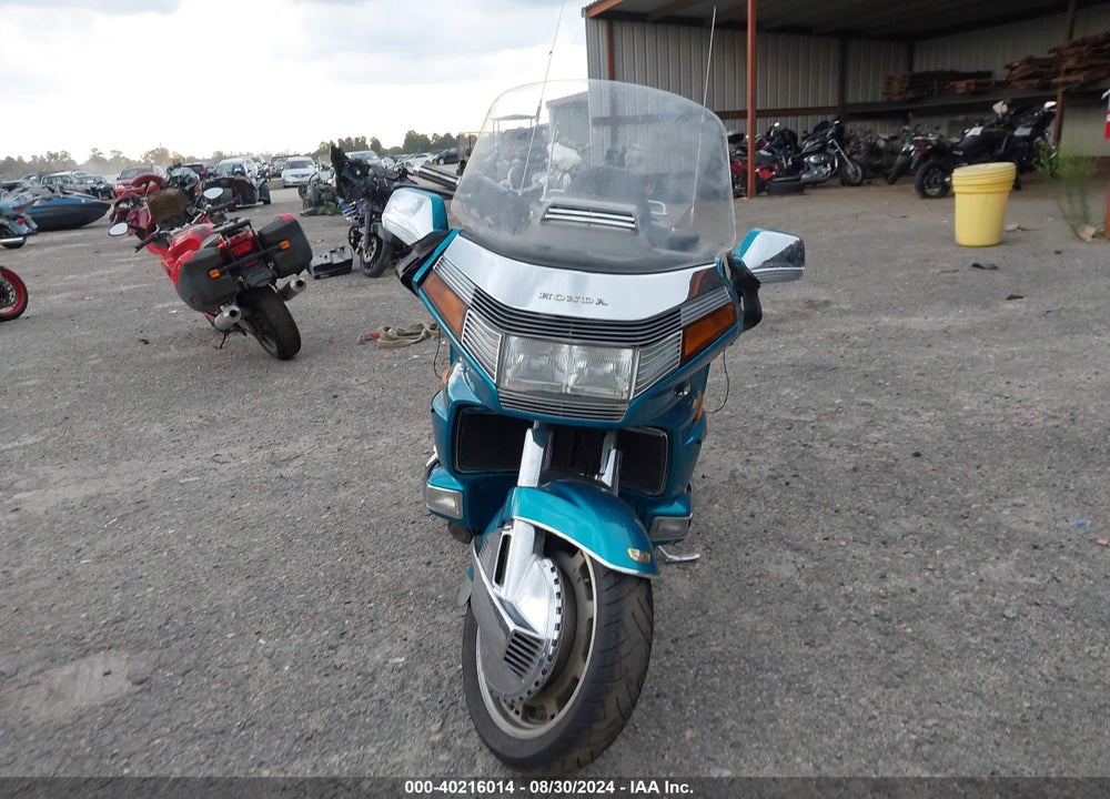 1992 HONDA GL1500 SE VIN: 1HFSC2237NA400194