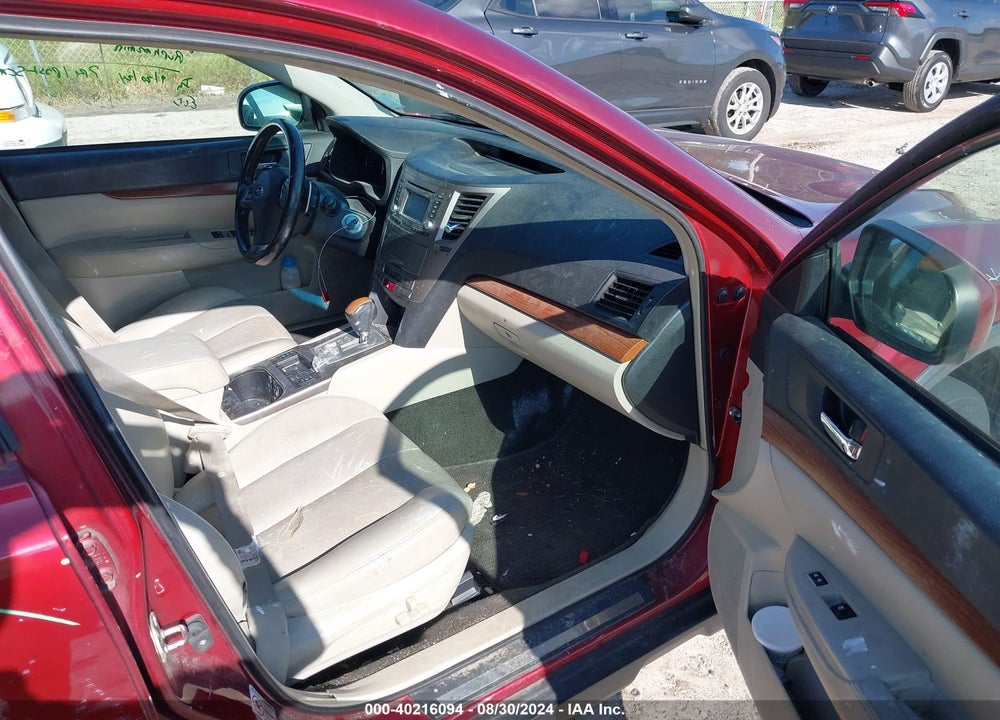 2014 SUBARU OUTBACK 2.5I LIMITED VIN: 4S4BRCLC0E3221007