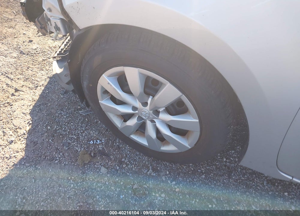 2015 TOYOTA COROLLA LE VIN: 2T1BURHE7FC388246