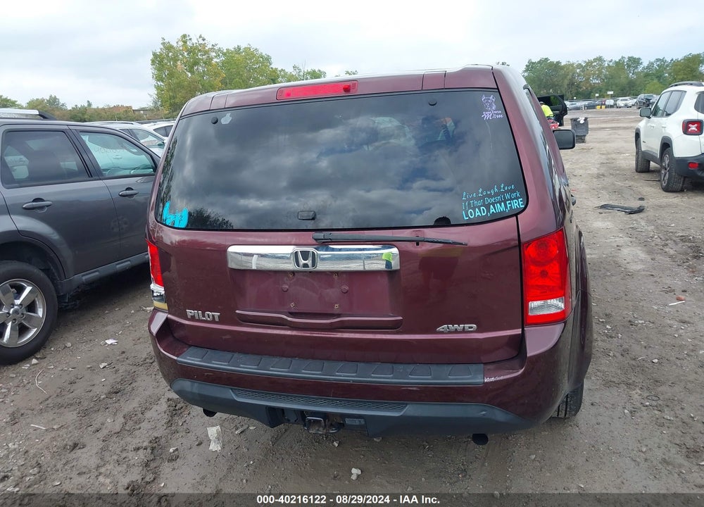 2013 HONDA PILOT LX VIN: 5FNYF4H28DB085952