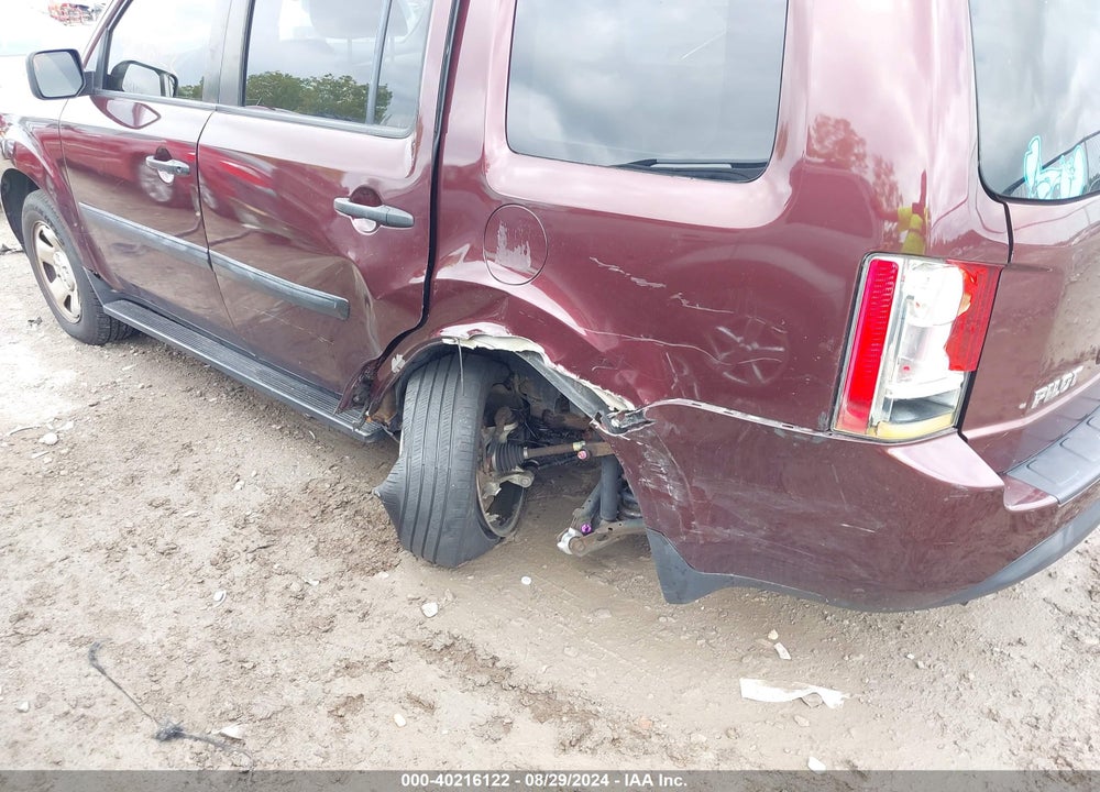 2013 HONDA PILOT LX VIN: 5FNYF4H28DB085952