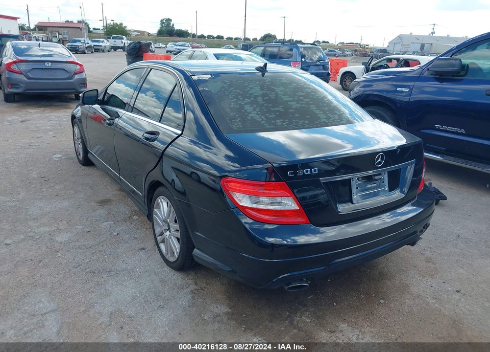 2008 MERCEDES-BENZ C 300 LUXURY/SPORT VIN: WDDGF54X28R015971