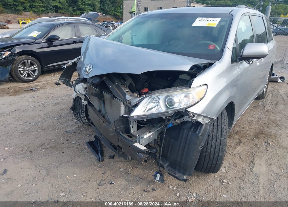 2012 TOYOTA SIENNA XLE V6 8 PASSENGER VIN: 5TDYK3DC0CS274058