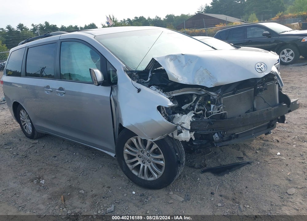 2012 TOYOTA SIENNA XLE V6 8 PASSENGER VIN: 5TDYK3DC0CS274058