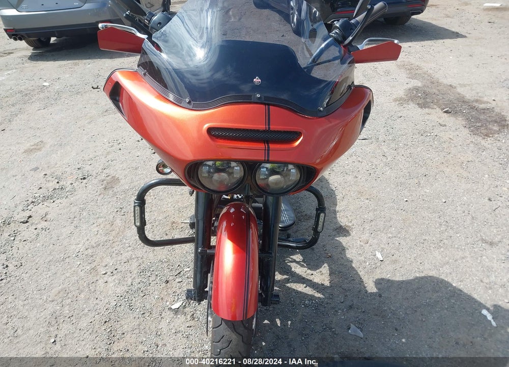 2011 HARLEY-DAVIDSON FLTRX VIN: 1HD1KH413BB615194