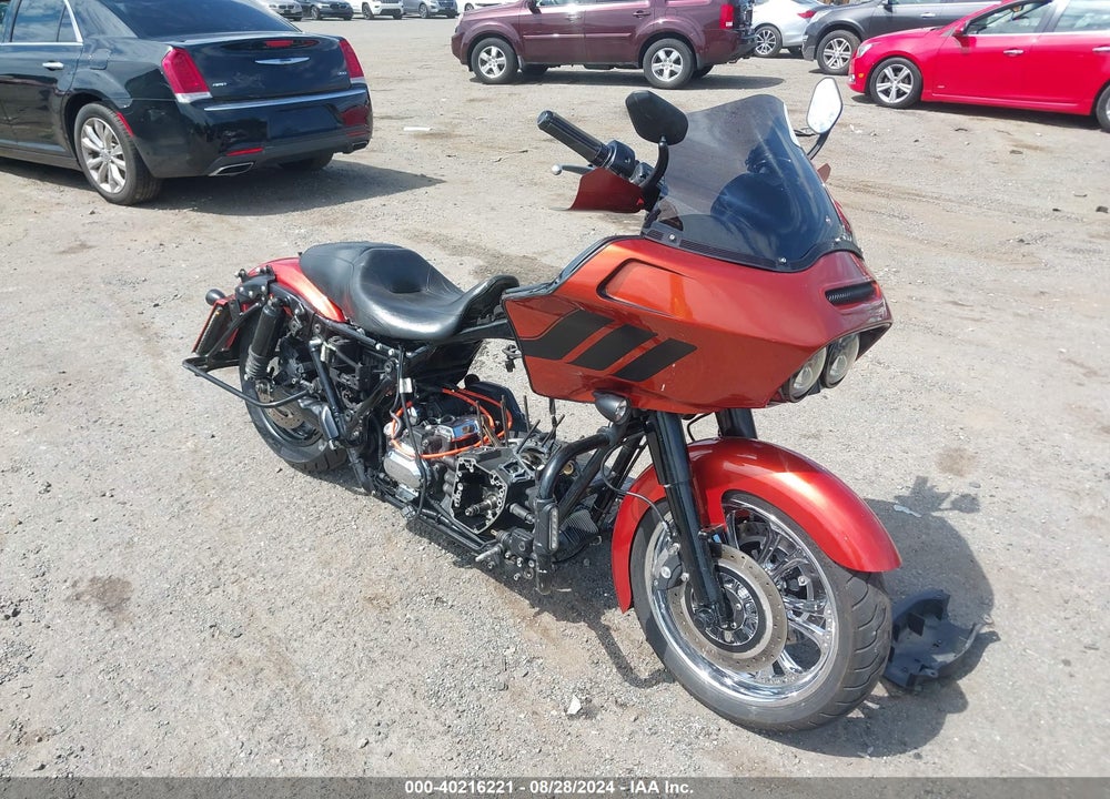 2011 HARLEY-DAVIDSON FLTRX VIN: 1HD1KH413BB615194