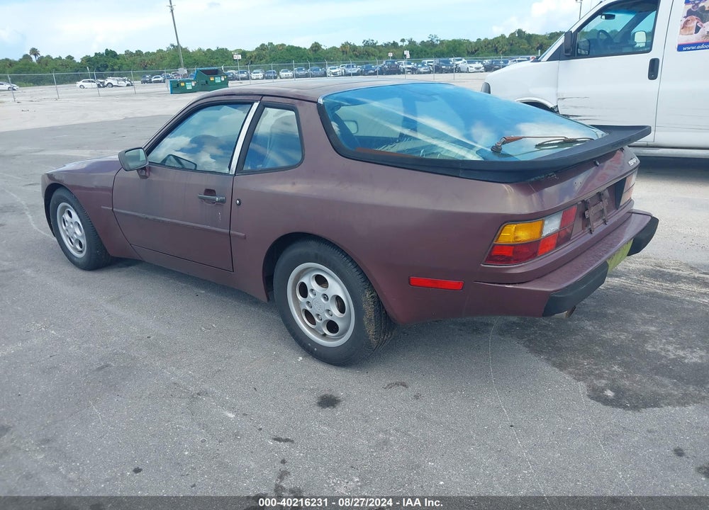 1987 PORSCHE 944 VIN: WP0AB0945HN472469