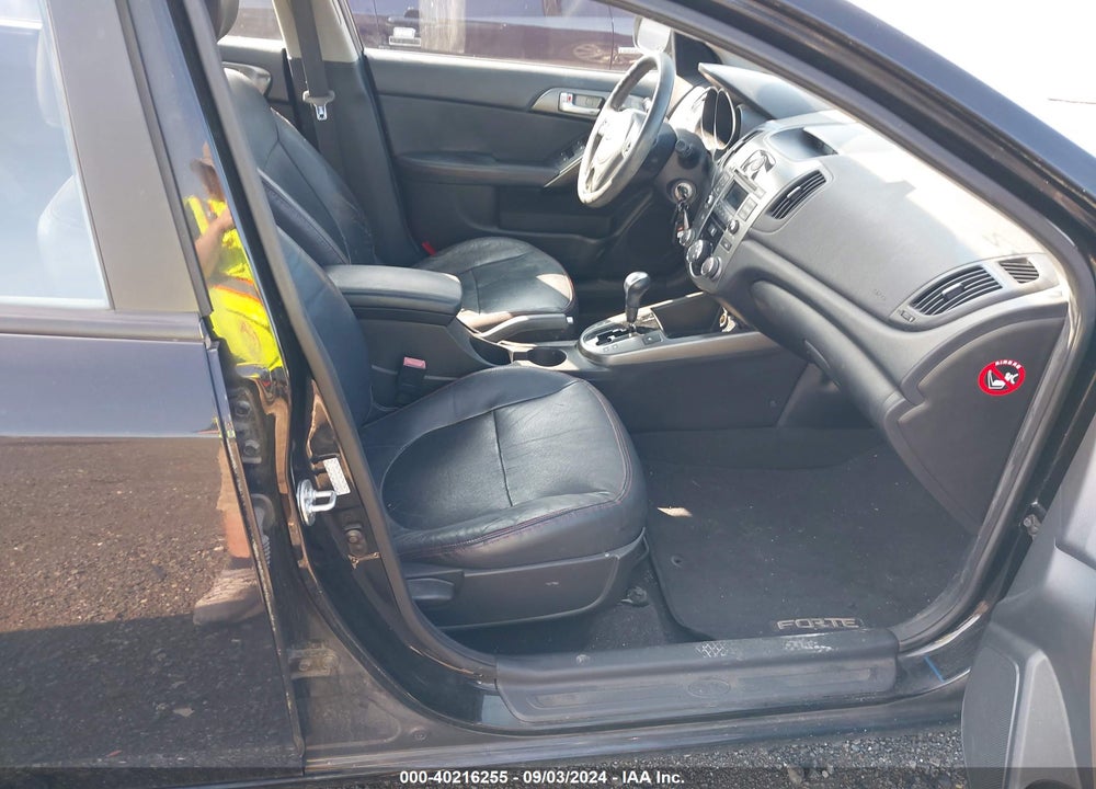 2010 KIA FORTE SX VIN: KNAFW4A33A5293077