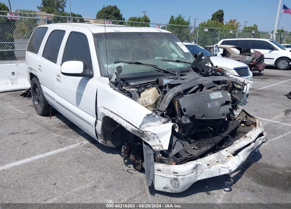 2001 CHEVROLET TAHOE LT VIN: 1GNEK13T21R121497