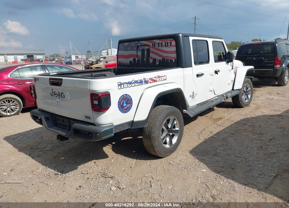 2020 JEEP GLADIATOR OVERLAND 4X4 VIN: 1C6HJTFG3LL122612