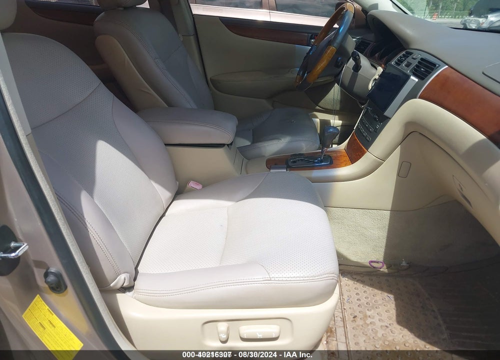 2005 LEXUS ES 330 VIN: JTHBA30G555061390