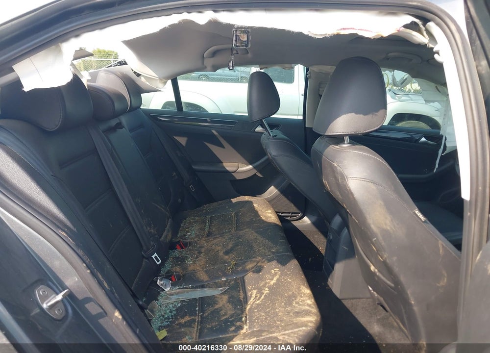 2017 VOLKSWAGEN JETTA 1.8T SEL/1.8T SEL PREMIUM VIN: 3VWL17AJ2HM408614
