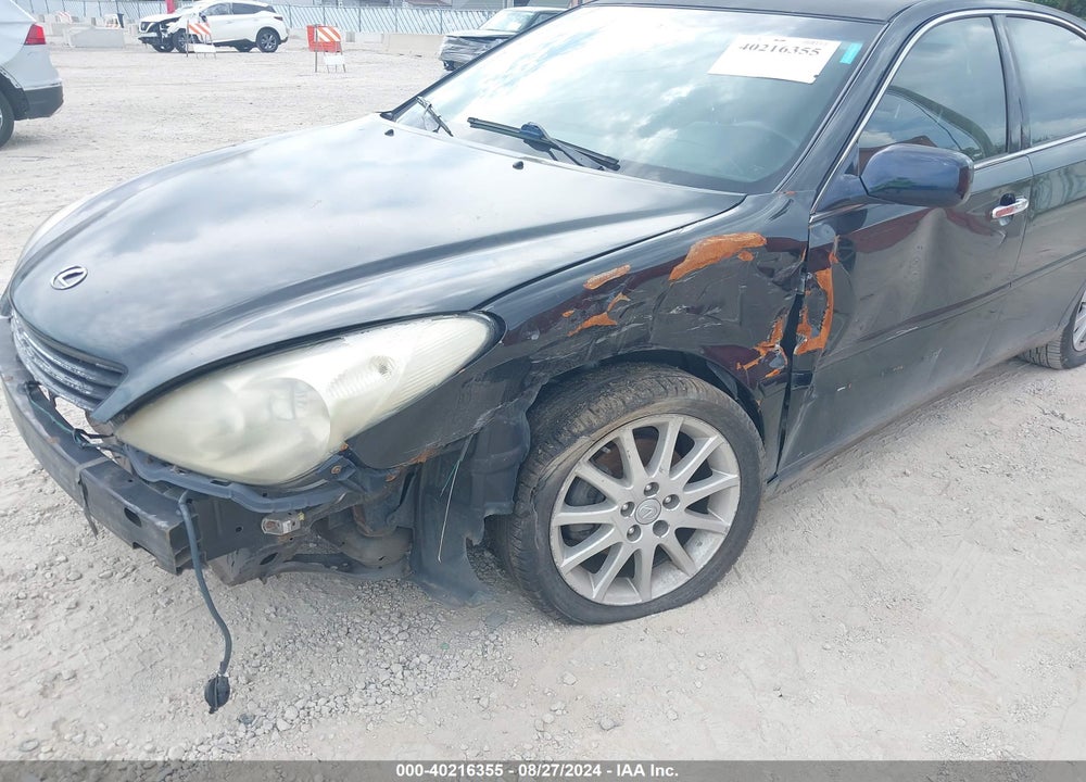 2002 LEXUS ES 300 VIN: JTHBF30G825028610