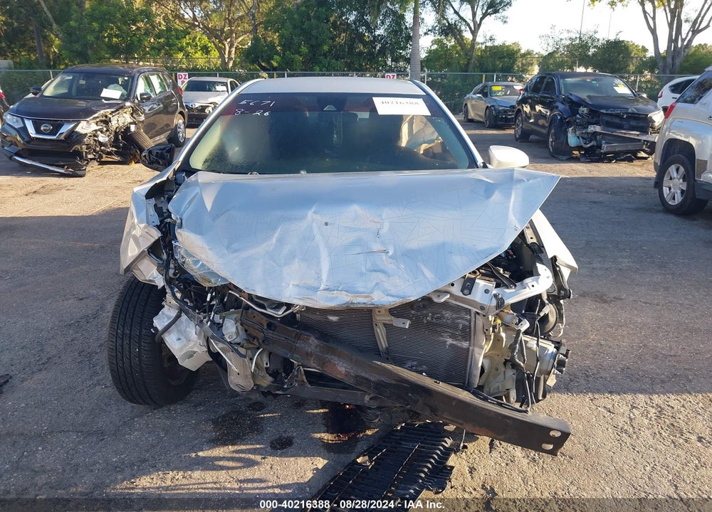 2017 TOYOTA COROLLA LE VIN: 5YFBURHE4HP615671