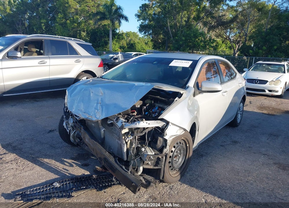 2017 TOYOTA COROLLA LE VIN: 5YFBURHE4HP615671
