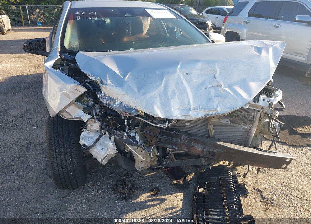2017 TOYOTA COROLLA LE VIN: 5YFBURHE4HP615671