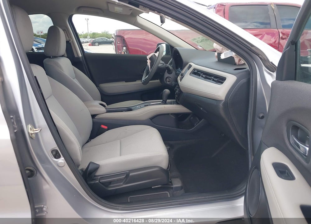 2019 HONDA HR-V LX VIN: 3CZRU5H37KG715843