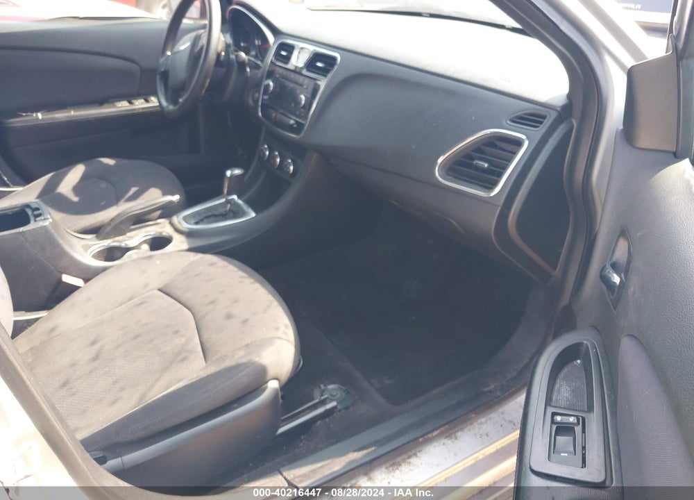 2012 CHRYSLER 200 LX VIN: 1C3CCBAB6CN282124